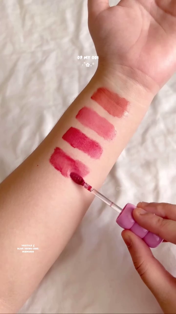 Colorgram Fruity Glass Tints – Adorable Pastel-Themed Glossy Lip Tints with Floral Packaging, Hydrating Formula, and Vibrant Shades for a Juicy, Glass-Like Finish – K-Beauty Essential from YesStyle & Olive Young - Image 2