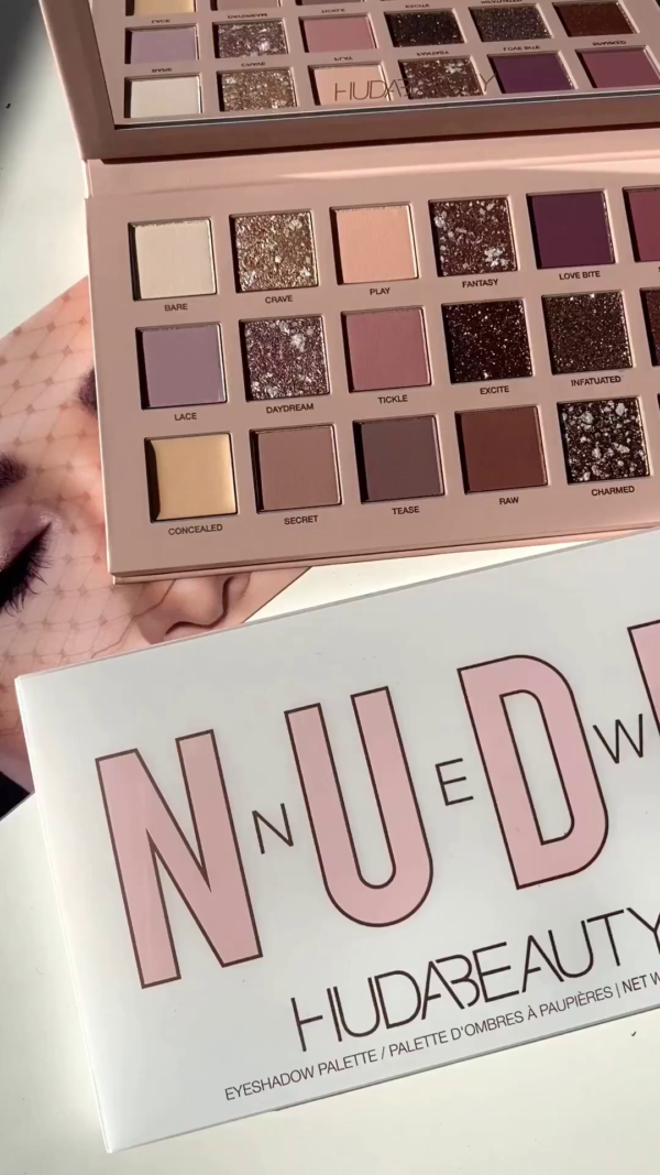 New Nude Eyeshadow Palette – 18 Ultra-Feminine Matte, Shimmer, Glitter & Cream Shades for Versatile Day-to-Night Glam Looks in Romantic Rose & Mauve Tones