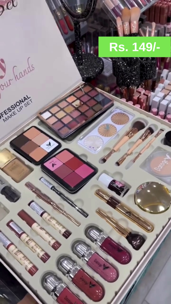 Ultimate Professional Beauty & Cosmetics Kit – All-in-One Makeup Set for a Flawless Look with Eyeshadows, Lipsticks, Blush, Highlighter, and Essential Tools - Image 3