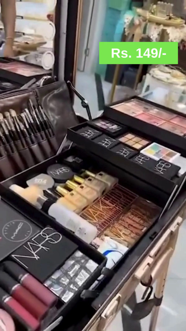 Professional All-in-One Luxury Makeup Kit with High-Quality Brushes, Premium Cosmetics, and Stylish Portable Case for Beauty Enthusiasts and Makeup Artists - Image 3