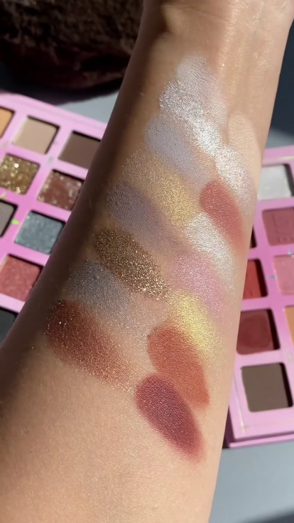 Vibrant Love-Themed Eyeshadow Palette Featuring Rich Mattes, Sparkling Metallics, and Shimmering Glitters for Bold and Playful Eye Looks - Image 3