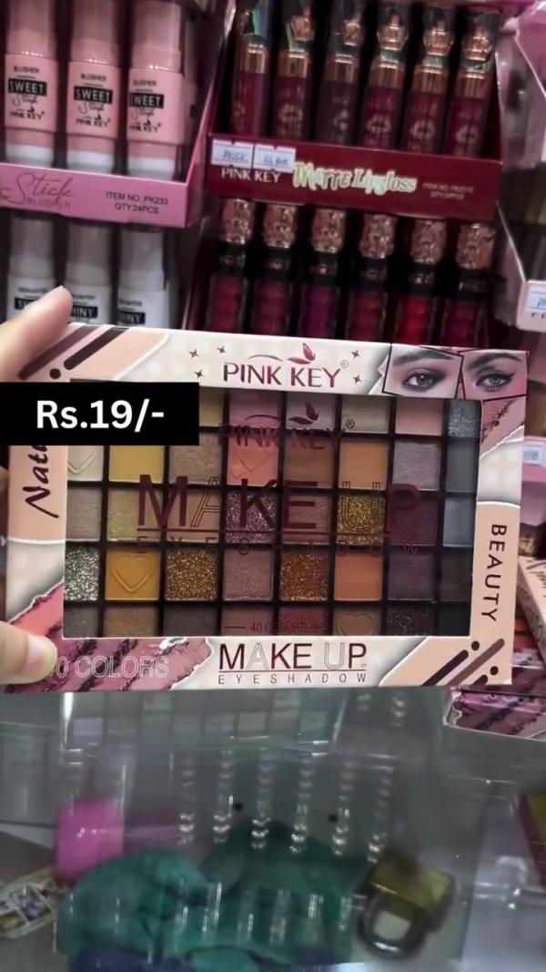 Pink Key 40-Color Eyeshadow Palette – Highly Pigmented, Long-Lasting, Matte & Glitter Shades for Stunning Eye Makeup Looks - Image 3