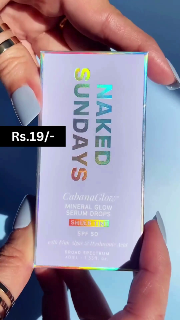 Achieve a Smooth, Flawless Complexion with This Lightweight Foundation – Ideal for All-Day Wear, Blends Seamlessly to Even Out Skin Tone, and Provides a Natural, Radiant Finish