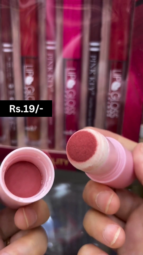 Dual-Ended Lip and Cheek Stick with Soft Applicator for Effortless Blending and Long-Lasting Matte Finish in Versatile Shades for a Natural, Radiant Look