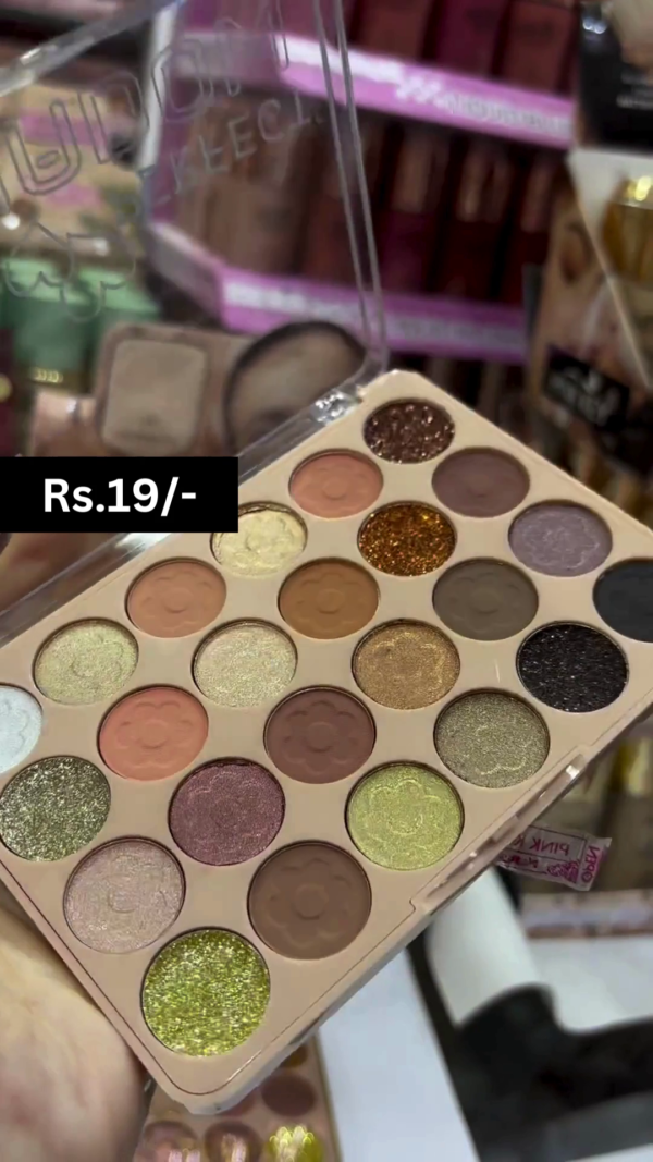 24-Color Eyeshadow Palette with Matte, Shimmer, and Glitter Finishes for Bold, Smokey, and Glamorous Eye Looks, Featuring Long-Lasting Pigmentation