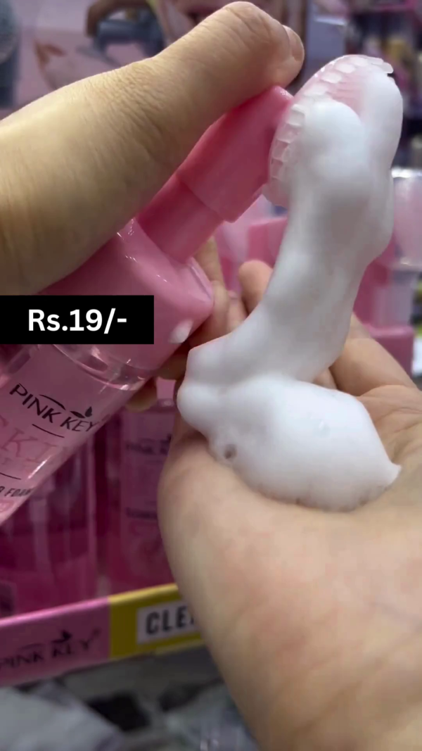 Rose Bubble Cleanser Foam with Built-In Soft Brush for Deep Cleansing, Gentle Exfoliation, and Fresh, Radiant Skin - Image 3