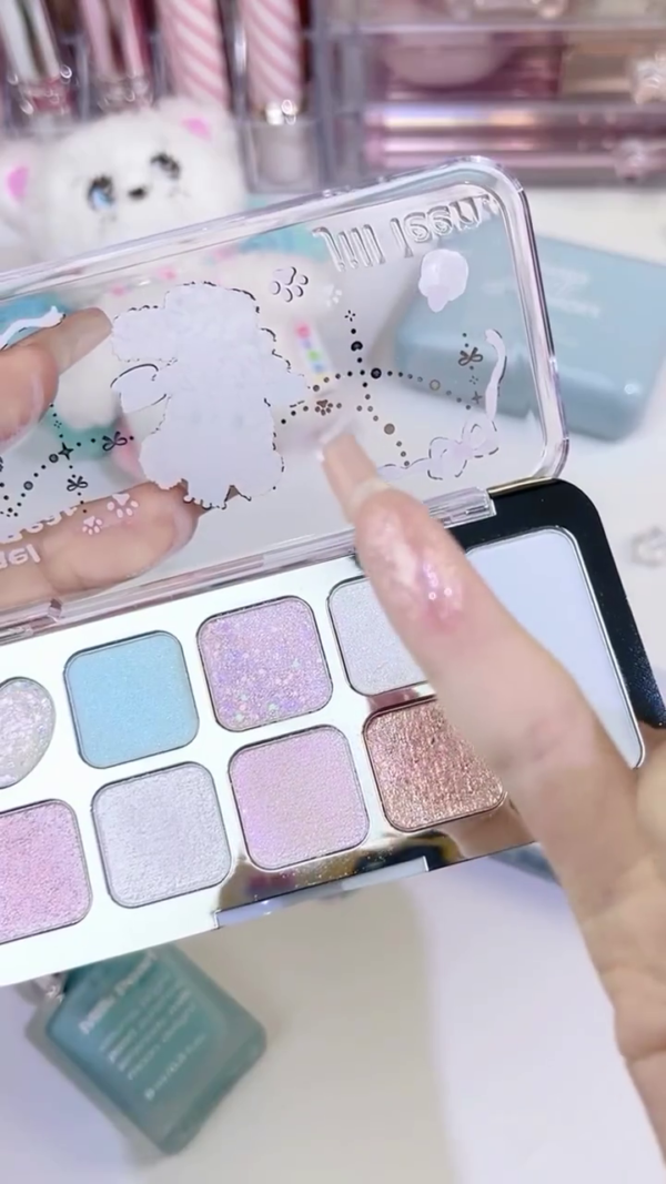 Jill Teen Fantasy 9-Color Eyeshadow Palette – Sparkling Pastel Glitter Shades in Adorable Bear-Themed Packaging with Mirror, Perfect for Cute Kawaii Makeup Looks - Image 3