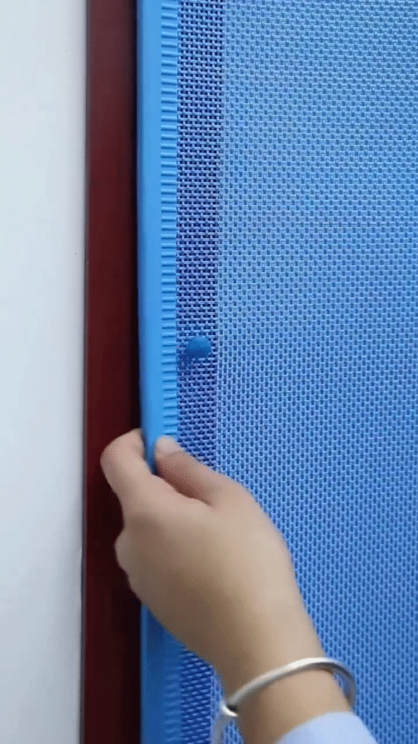 Magnetic Self-Sealing Mesh Door Curtain with Hands-Free Automatic Closure, Durable Breathable Insect Screen for Doors – Easy Installation, Pet and Kid Friendly, Ideal for Home, Office, or Balcony Use - Image 3