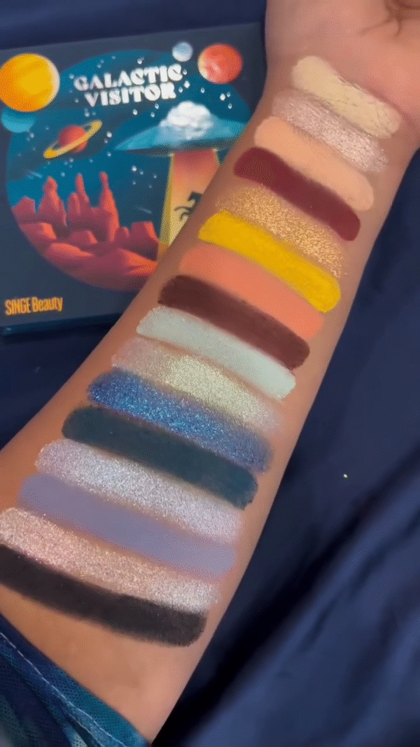 Beauty Galactic Visitor Eyeshadow Palette – 16 Richly Pigmented Shades Featuring Cosmic Mattes and Shimmering Metallics Inspired by Space and the Southwest - Image 3