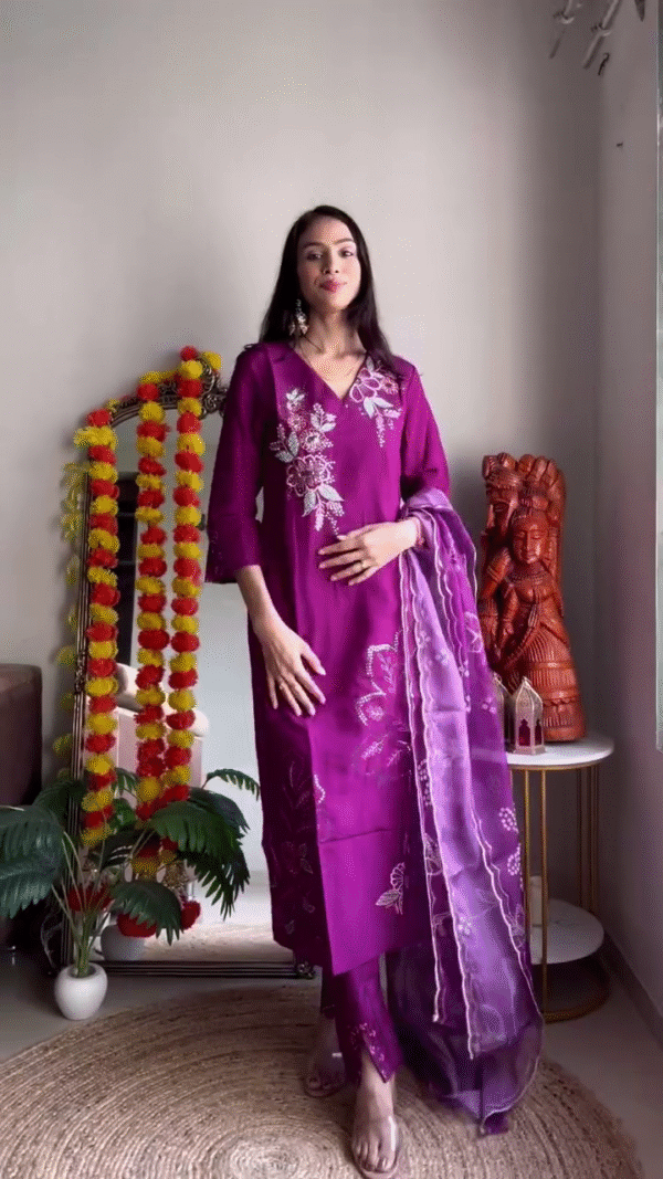 Embroidered Cotton Kurta Set with Matching Pants and Sheer Dupatta, Featuring Floral Thread Work and V-Neck Design – Perfect for Festive and Ethnic Occasions