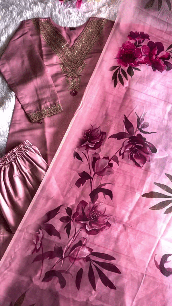 Elegant Baby Pink Embroidered Kurta Set for Women with Floral Printed Organza Dupatta – Traditional Ethnic Suit Set with Golden Thread Work, Perfect for Festive Occasions, Weddings, and Daytime Celebrations - Image 2