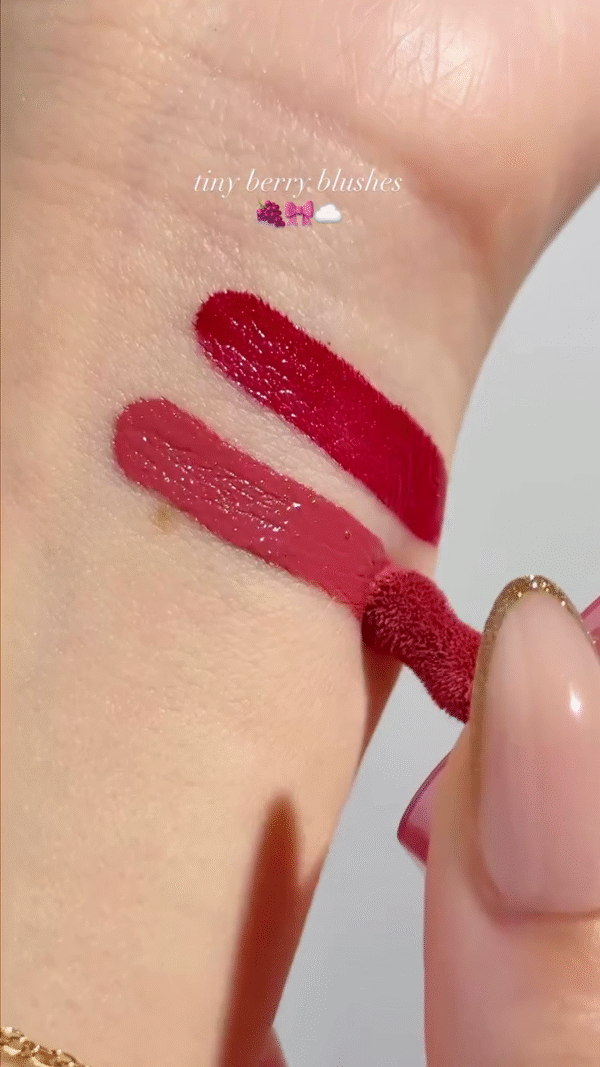 Beauty Tiny Berry Blushes – Ultra-Pigmented Mini Liquid Cream Blushers in Deep Berry and Rosy Shades for a Natural, Buildable Flush – Compact and Travel-Friendly Formula for Effortless Application and Long-Lasting Radiance - Image 3