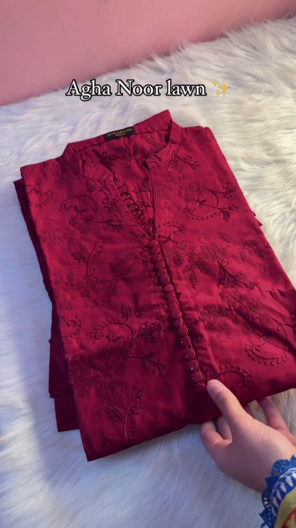 Agha Noor Embroidered Lawn Kurti – Deep Maroon | Soft Summer Fabric | Elegant Thread Work & Button Detailing