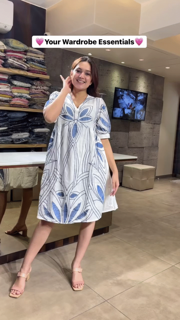 Trendy Printed Dresses in White and Beige with Elegant Floral Patterns – Your Wardrobe Essentials