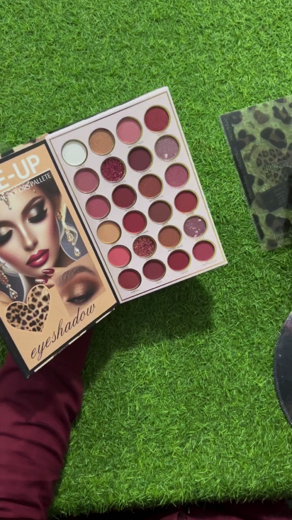 Makeup Palette Set – Eyeshadow and Highlighter Collection with Stunning Shades for a Glamorous Look - Image 2