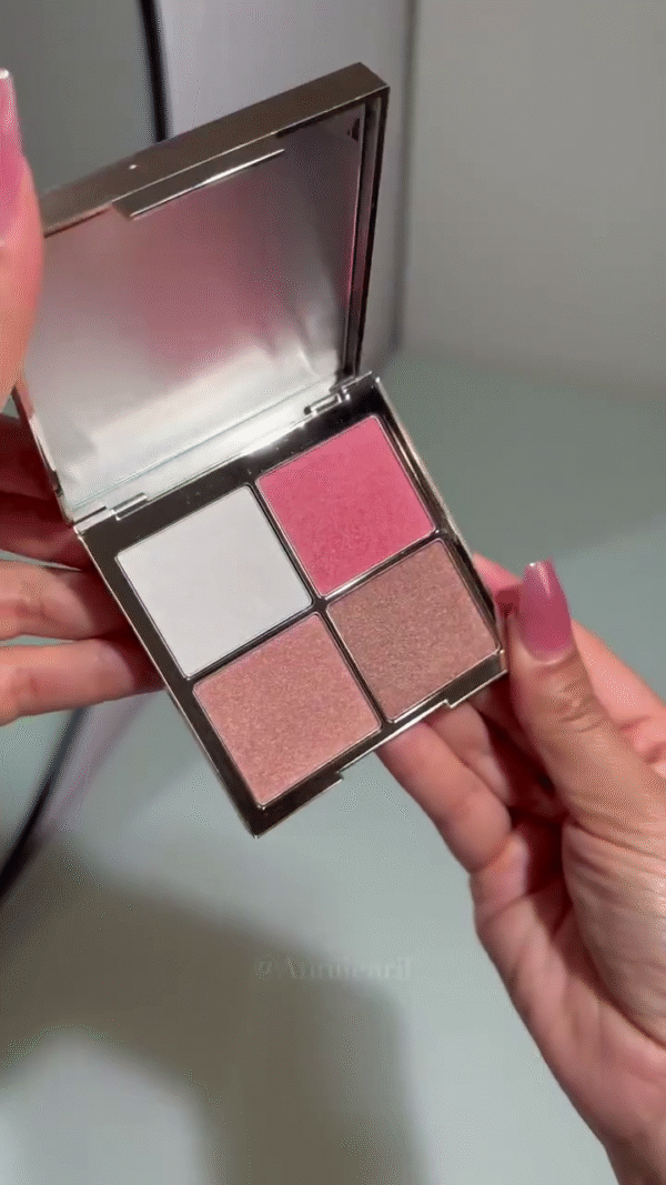 Radiant 4-in-1 Highlighter and Blush Palette – Soft Pink, Rose, and Bronze Shades for a Beautiful, Luminous Glow - Image 2