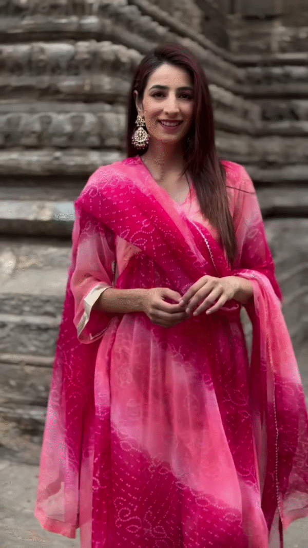 Pink Ombré Chiffon Salwar Kameez with Intricate Handcrafted Embroidery and Designer Earrings – Perfect for Festive Occasions and Traditional Celebrations