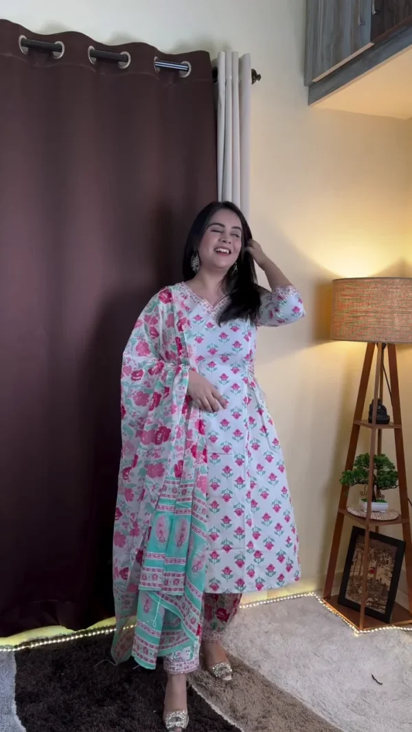 Traditional Ethnic Outfit for Women | Style 63 Style
