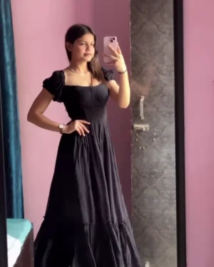 Whispers of the Loom: Celebrating India’s Handcrafted Sarees, Lehengas, and Kurtas That Embody Centuries of Tradition, Art, and Feminine Elegance (Version 73)