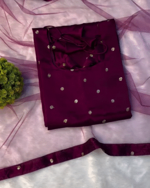 The Soul of Indian Fashion: Handwoven Ethnic Wear That Bridges the Gap Between Ancient Craft and Contemporary Sophistication