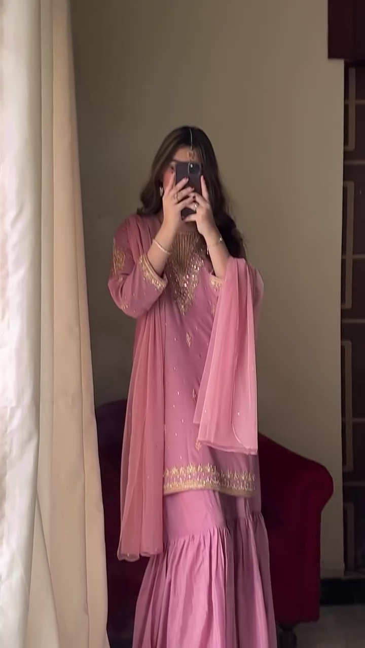 From Threads to Triumph: The Exquisite Evolution of Indian Handloom and Embroidery That Inspires Today’s Ethnic Fashion Revolution (Version 67) - Image 2