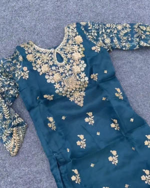 Whispers of the Loom: Celebrating Indiaâ€™s Handcrafted Sarees, Lehengas, and Kurtas That Embody Centuries of Tradition, Art, and Feminine Elegance (Version 33)