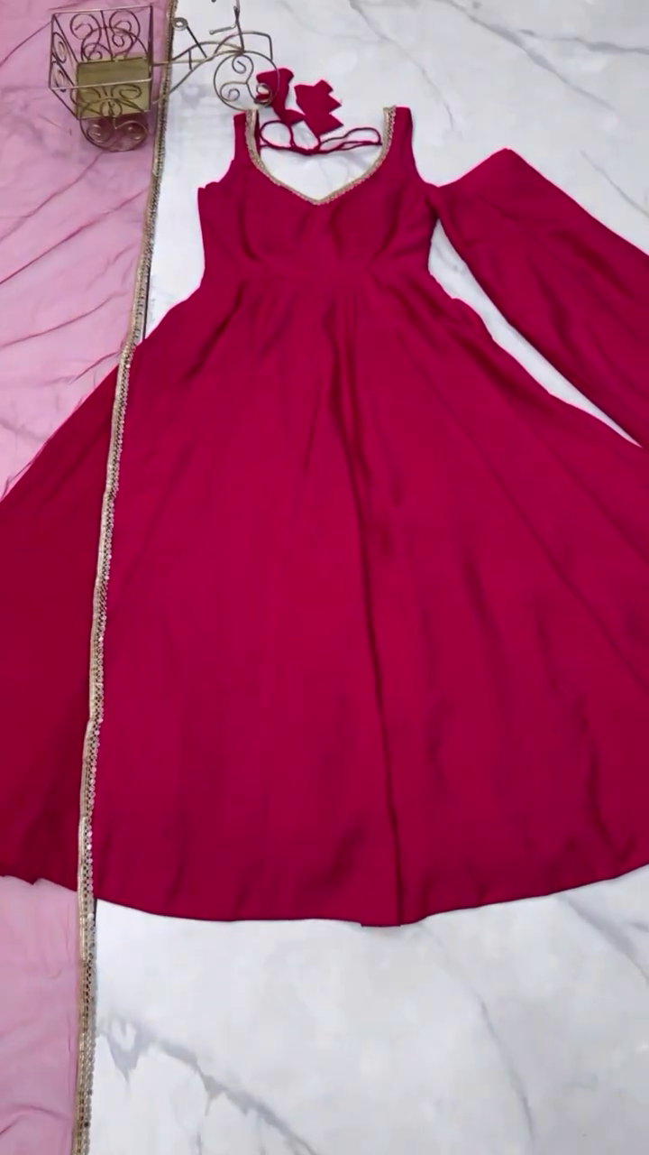 The Soul of Indian Fashion: Handwoven Ethnic Wear That Bridges the Gap Between Ancient Craft and Contemporary Sophistication (Version 20) - Image 2