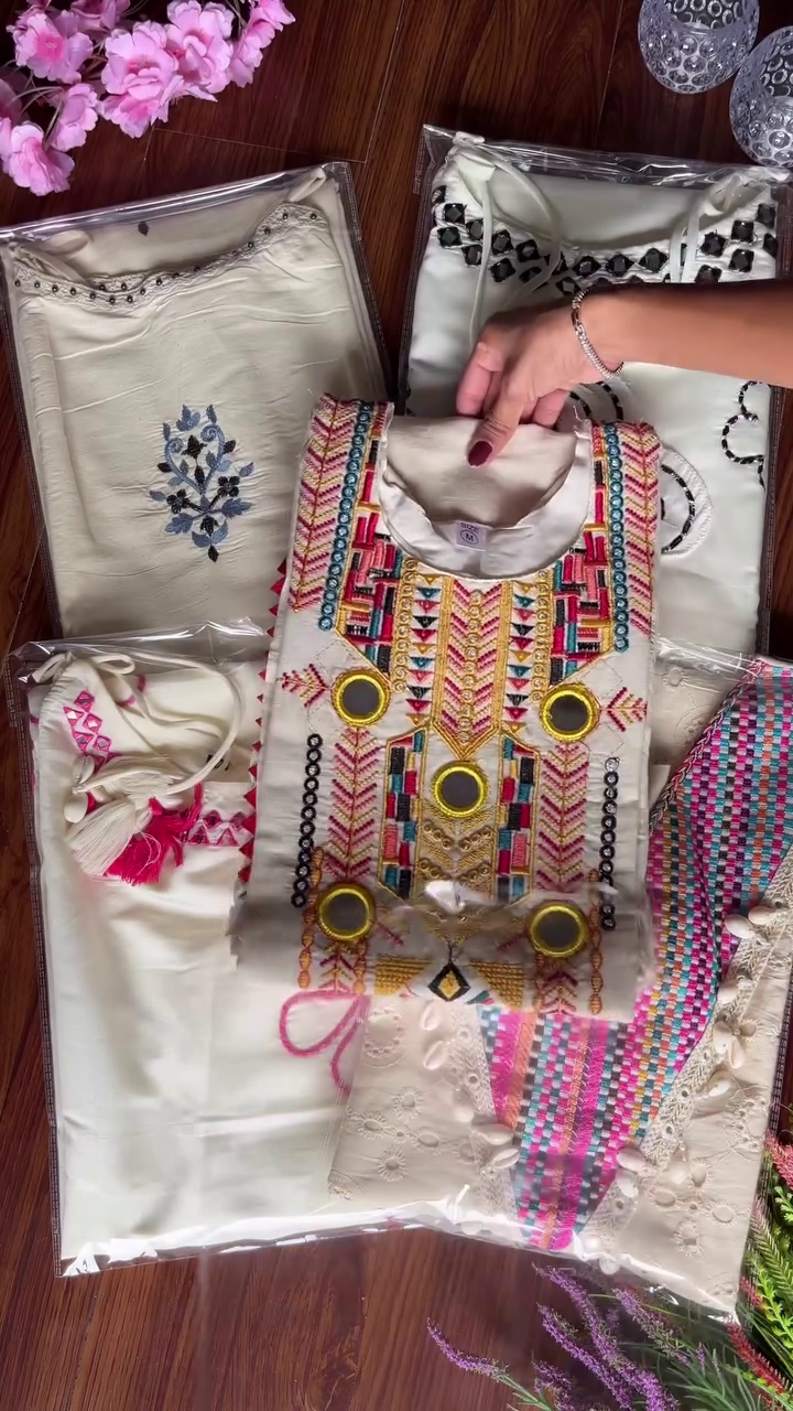 The Soul of Indian Fashion: Handwoven Ethnic Wear That Bridges the Gap Between Ancient Craft and Contemporary Sophistication (Version 40) - Image 2