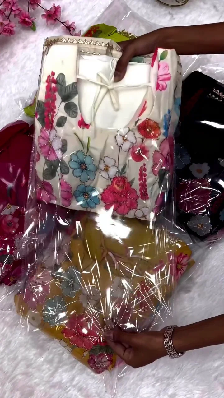 Exquisite Floral Print Ensemble: A Luxurious Collection of Designer Ready-to-Wear Attire