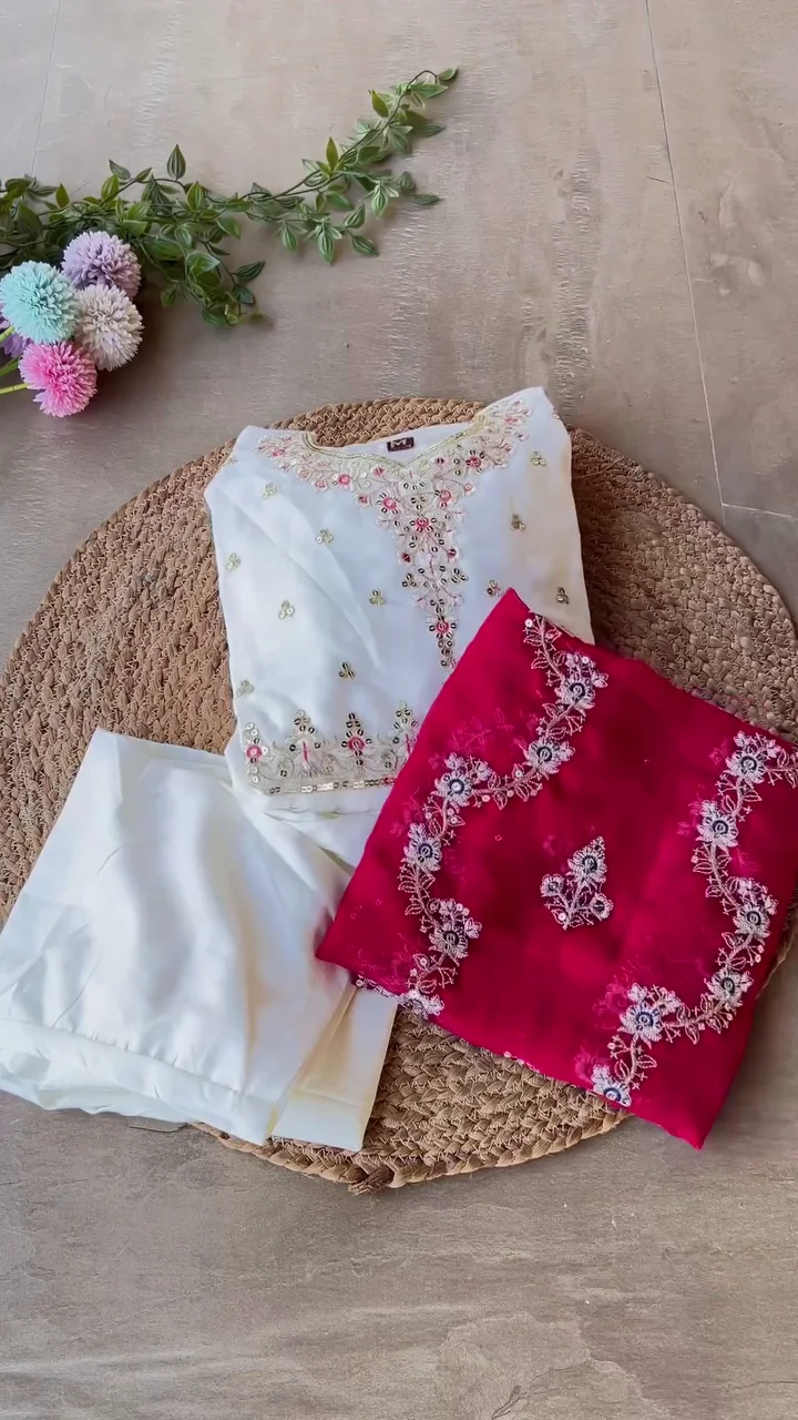 Elegant White Kurti with Red Dupatta for Women – Soft Rayon/Cotton Straight Fit Kurta with Stylish Neckline, 3/4th Sleeves & Contrasting Red Dupatta, Perfect for Daily, Festive & Casual Wear