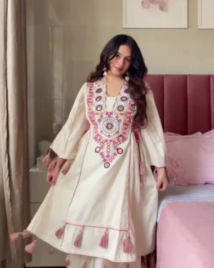 Stylish Western Ethnic Wear for Women – Perfect Fusion of Traditional Elegance & Modern Fashion for Festive and Casual Occasions