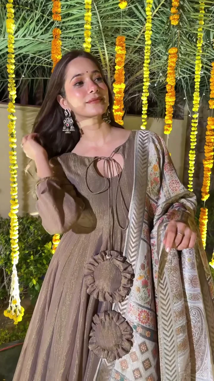 Women’s Graceful Anarkali Dress – Flared Ethnic Long Gown with Elegant Fit for Festive Wear, Weddings, and Special Occasions - Image 2