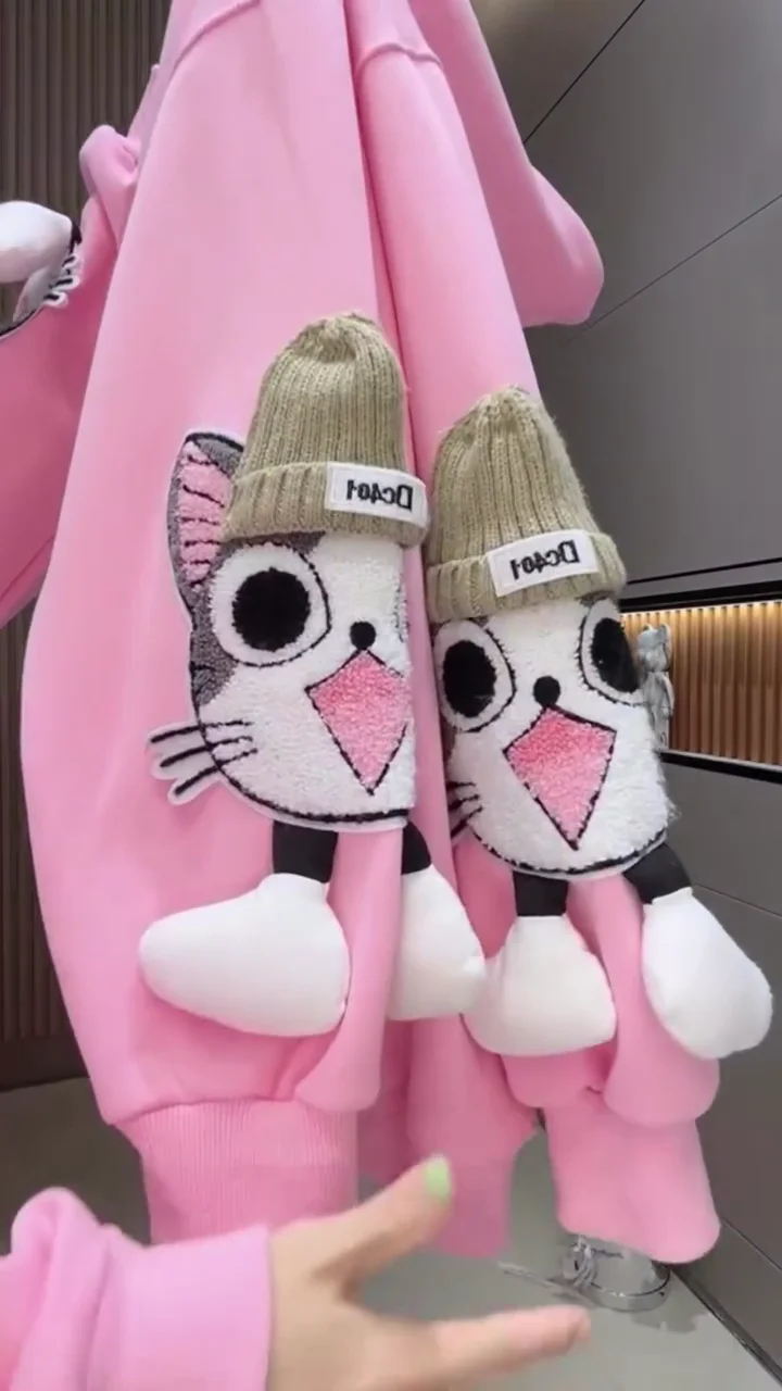 Kawaii Pastel Pink Oversized Plush Hoodie – Luxury Fleece Sweatshirt with 3D Character "Peeking" Sleeve Accents, Chinese-Inspired Pearl Button Toggle Neckline - Image 2